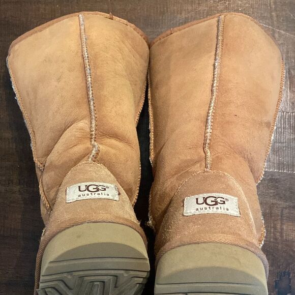 Ugg boots with sherling lining size 5 - Picture 2 of 8